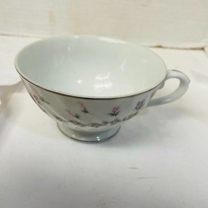 Style House Tea Cup Fine Chias Picardy Made in Japan White Tiny Flowers